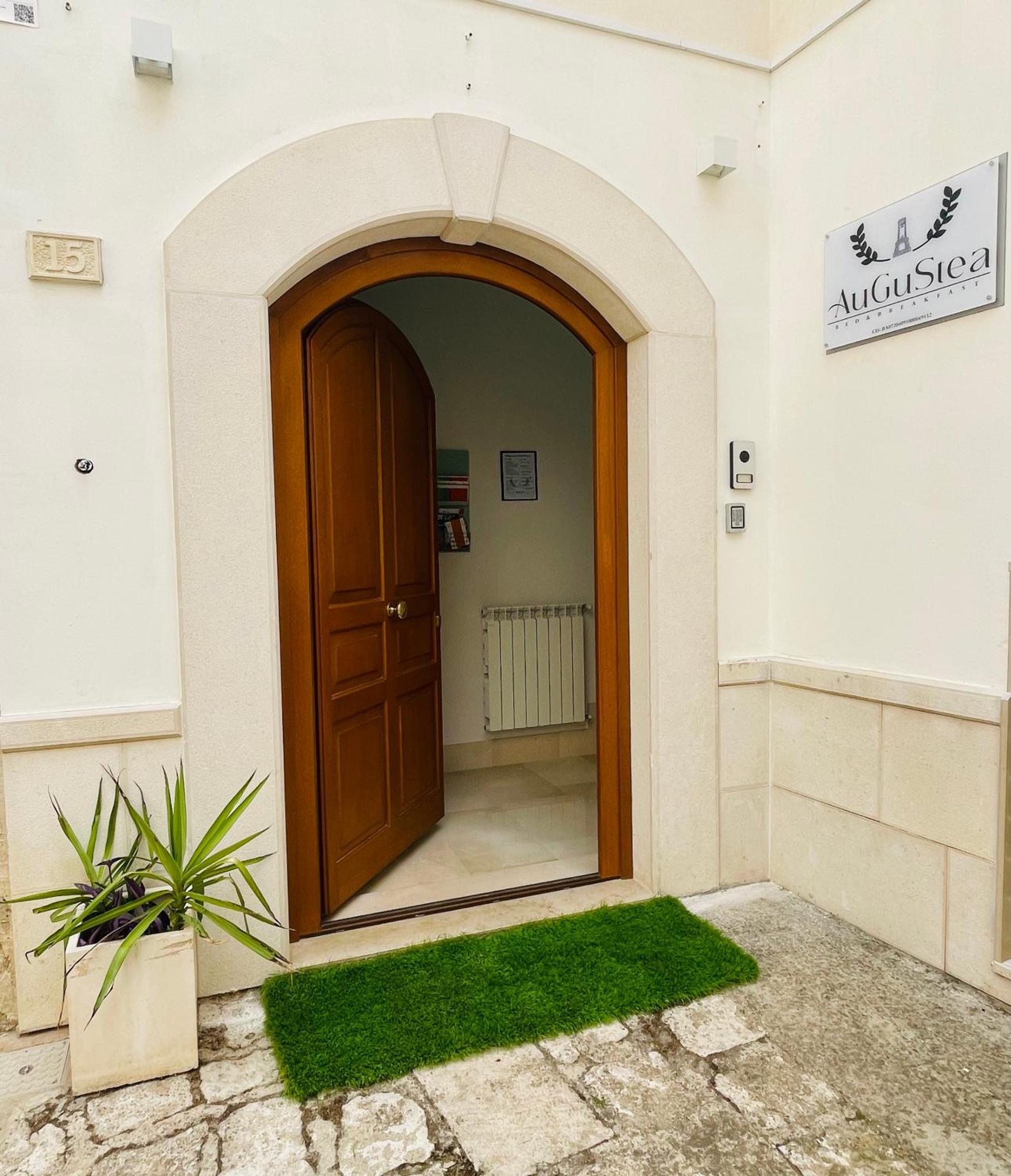 Augustea Bed and Breakfast Sannicandro di Bari Eksteriør billede