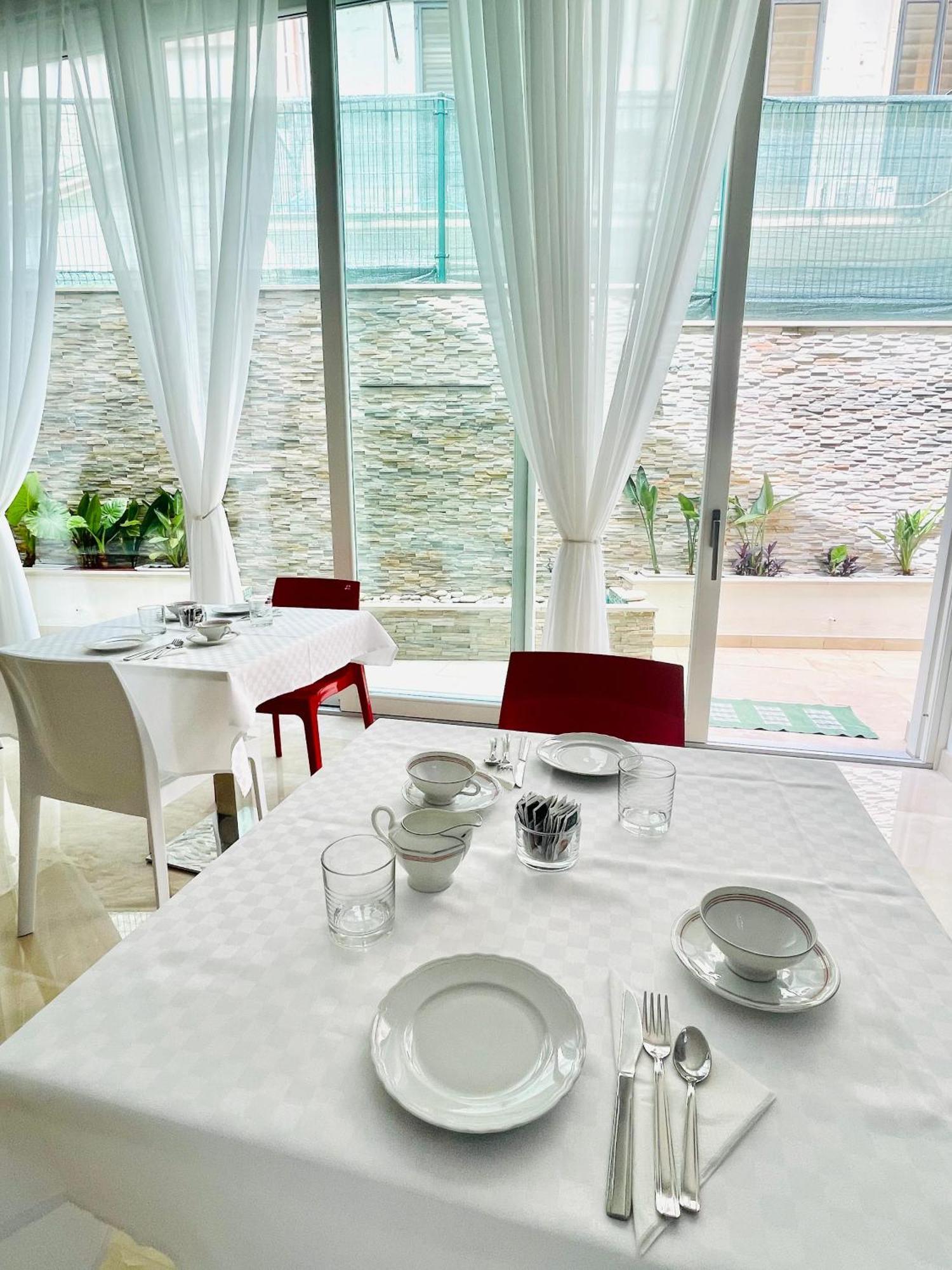 Augustea Bed and Breakfast Sannicandro di Bari Eksteriør billede