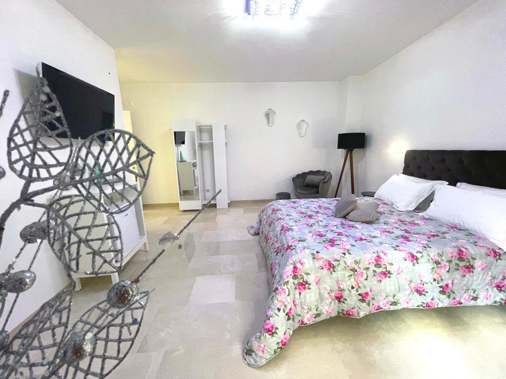 Augustea Bed and Breakfast Sannicandro di Bari Eksteriør billede